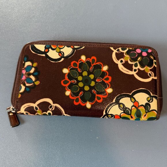 Fossil Key-Per Brown Floral Wallet - Picture 7 of 7